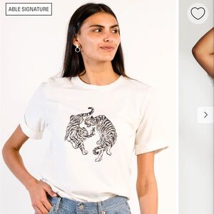 Able Gloria signature graphic tee